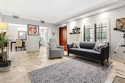 111 SW 29th Rd #111, Miami, FL 33129 - Photo 8
