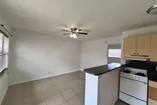101 NE 41st St, Oakland Park, FL 33334 - Photo 4