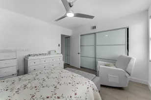 460 NW 86th Pl, Miami, FL 33126 - Photo 14
