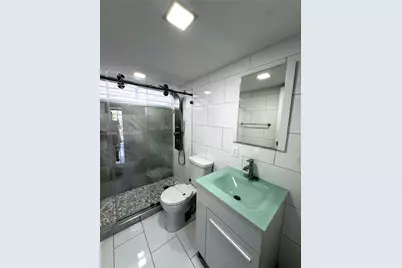 18000 NW 68th Ave #314-A, Hialeah, FL 33015 - Photo 10