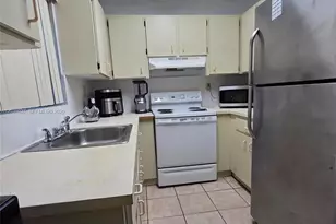 2560 W 60th St, Hialeah, FL 33016 - Photo 4
