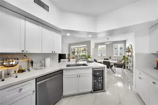 3255 NE 184th St, Aventura, FL 33160 - Photo 18