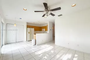 20811 NW 3rd Ln, Pembroke Pines, FL 33029 - Photo 24