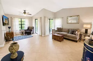 13870 Magnolia Ct, Davie, FL 33325 - Photo 4