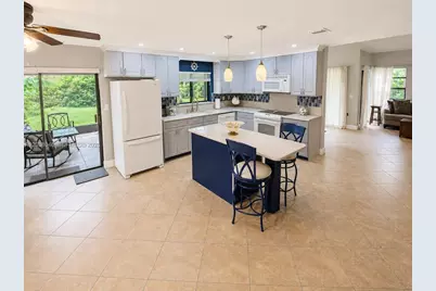 13870 Magnolia Ct, Davie, FL 33325 - Photo 10