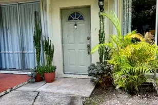 1701 NE 115th St, Miami, FL 33181 - Photo 1