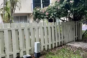 1701 NE 115th St, Miami, FL 33181 - Photo 18