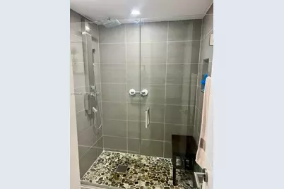 1701 NE 115th St #1A, Miami, FL 33181 - Photo 14
