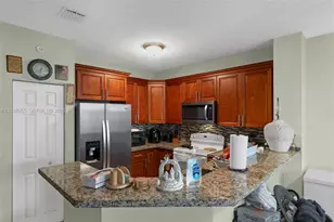 783 NW 42nd Pl, Deerfield Beach, FL 33064 - Photo 10