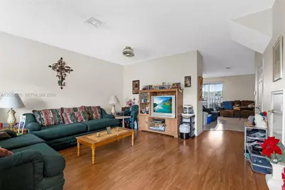 783 NW 42nd Pl, Deerfield Beach, FL 33064 - Photo 4