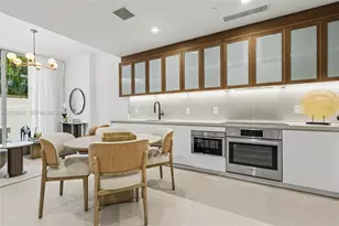 2200 Brickell Ave, Miami, FL 33129 - Photo 4