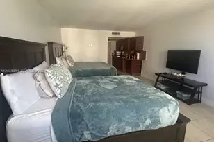19201 Collins Ave, Sunny Isles Beach, FL 33160 - Photo 4