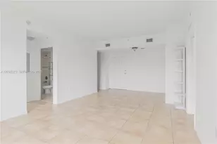 5271 SW 8th St, Miami, FL 33134 - Photo 16