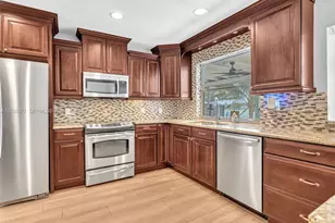 8740 Pasadena Blvd, Pembroke Pines, FL 33024 - Photo 16