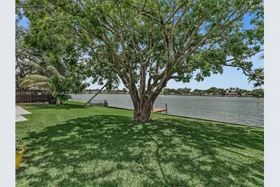 8740 Pasadena Blvd, Pembroke Pines, FL 33024 - Photo 44