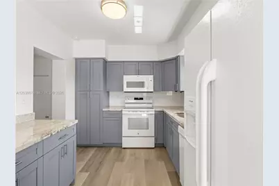 7591 Pierce St, Hollywood, FL 33024 - Photo 4
