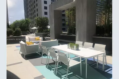 55 SW 9th St #1607, Miami, FL 33130 - Photo 2