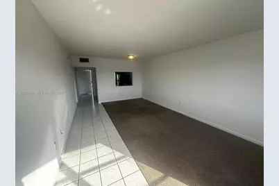 18700 NE 3rd Ct #626, Miami, FL 33179 - Photo 2