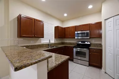 7146 SW 163rd Ave, Miami, FL 33193 - Photo 8