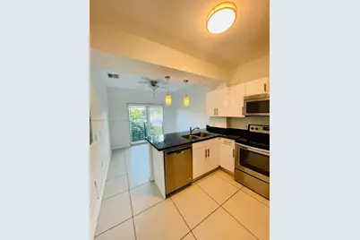 106 SE 9th Ct #201, Hallandale Beach, FL 33009 - Photo 6