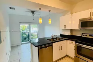 106 SE 9th Ct, Hallandale Beach, FL 33009 - Photo 6