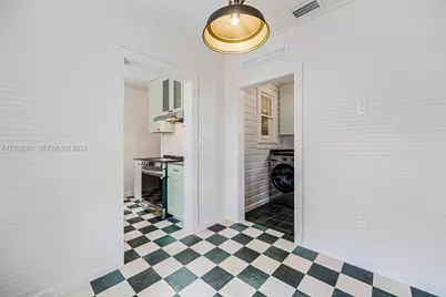 3826 Oak Ave #3826, Miami, FL 33133 - Photo 10