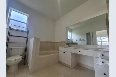 5033 SW 134th Ave, Miramar, FL 33027 - Photo 14