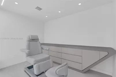 909 N Miami Beach Blvd #502, North Miami Beach, FL 33162 - Photo 4