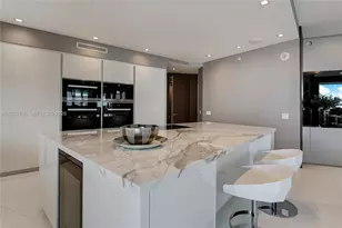 18555 Collins Ave, Sunny Isles Beach, FL 33160 - Photo 22