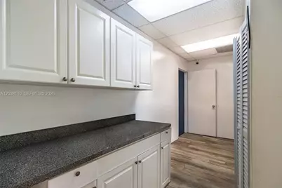 3337 NW 74th Ave #3337, Miami, FL 33122 - Photo 6