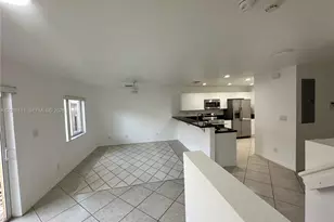 324 NE 3rd St, Hallandale Beach, FL 33009 - Photo 18
