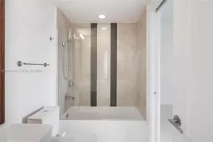601 NE 27th St, Miami, FL 33137 - Photo 22