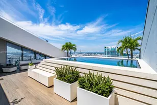 88 SW 7th St, Miami, FL 33130 - Photo 1