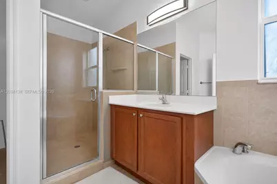 4422 NW 112th Ct, Doral, FL 33178 - Photo 24
