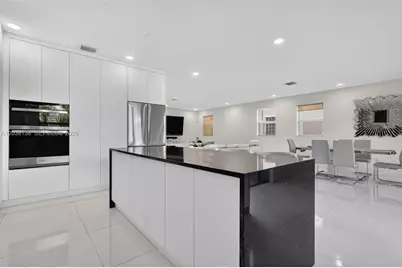 4422 NW 112th Ct, Doral, FL 33178 - Photo 16