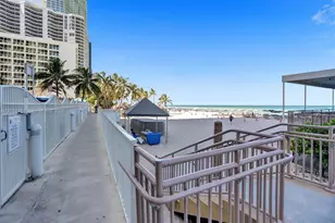 16699 Collins Ave, Sunny Isles Beach, FL 33160 - Photo 20