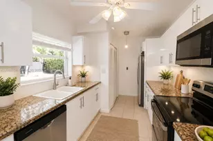 8025 SW 62nd Pl, Miami, FL 33143 - Photo 6