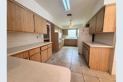 6121 SW 26th St, Miami, FL 33155 - Photo 10
