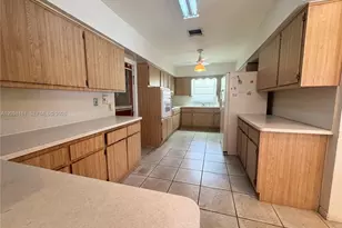 6121 SW 26th St, Miami, FL 33155 - Photo 10