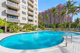90 Edgewater Dr, Coral Gables, FL 33133 - Photo 32