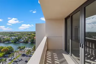 90 Edgewater Dr, Coral Gables, FL 33133 - Photo 26