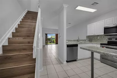 17359 NW 7th Ave #1505, Miami Gardens, FL 33169 - Photo 2