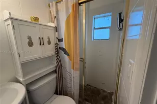 245 18th St, Miami Beach, FL 33139 - Photo 28