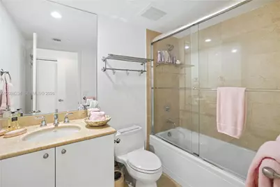901 Brickell Key Blvd #2408, Miami, FL 33131 - Photo 32