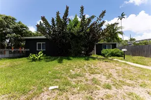 334 NW 110th St, Miami, FL 33168 - Photo 36