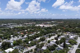 334 NW 110th St, Miami, FL 33168 - Photo 4