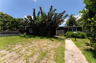 334 NW 110th St, Miami, FL 33168 - Photo 38