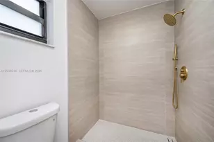 [Address not provided], Miami, FL 33187 - Photo 10