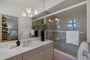 6500 N Bay Rd, Miami Beach, FL 33141 - Photo 26