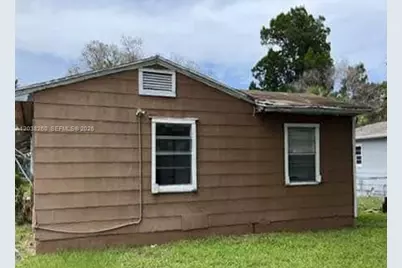314 S 17th St, Fort Pierce, FL 34950 - Photo 2